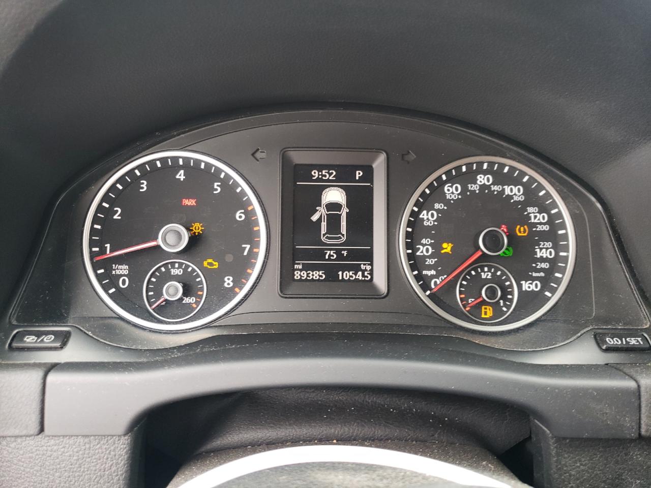 WVGAV7AX6HK050567 2017 Volkswagen Tiguan S