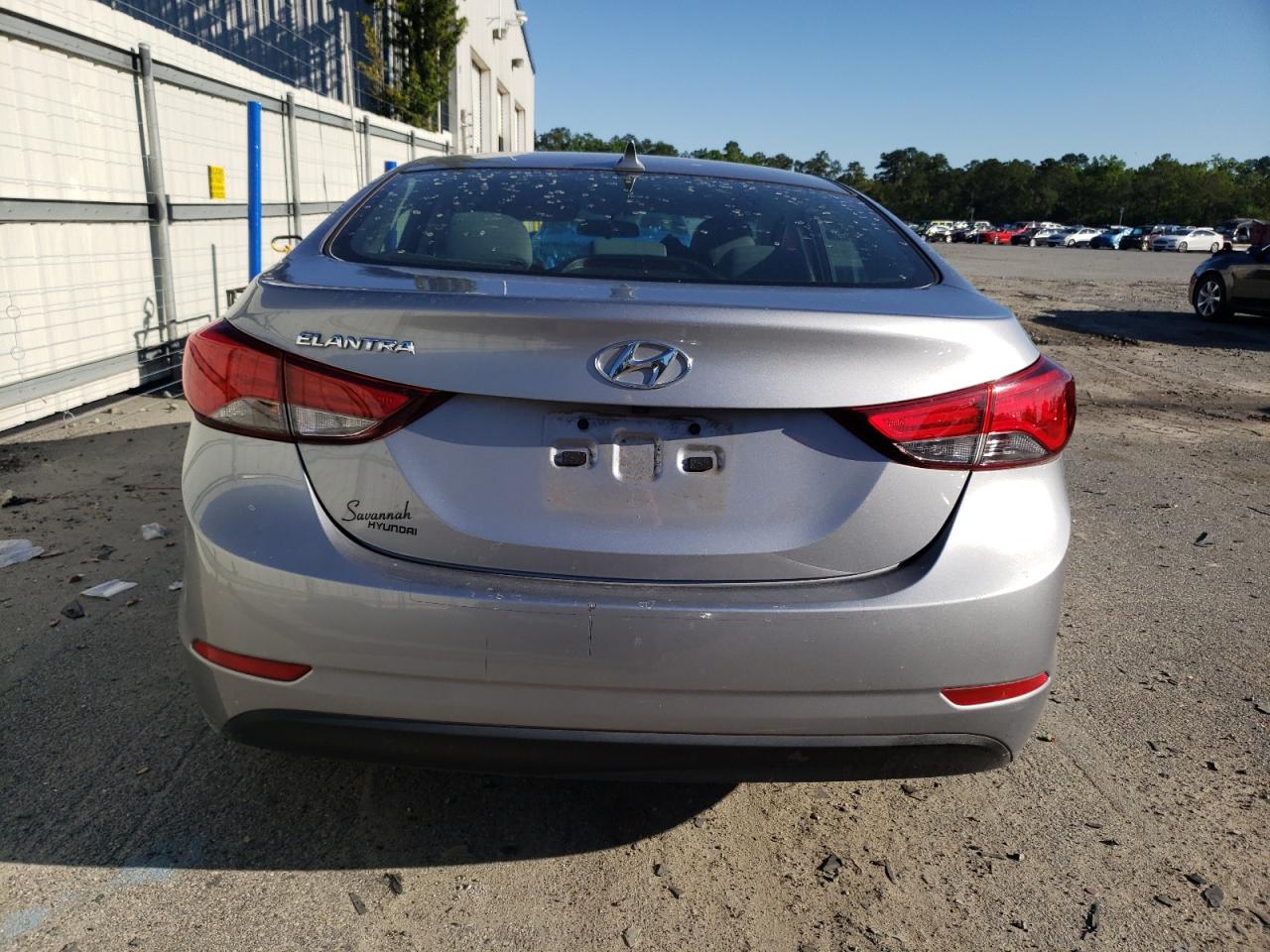 5NPDH4AE4FH613696 2015 Hyundai Elantra Se