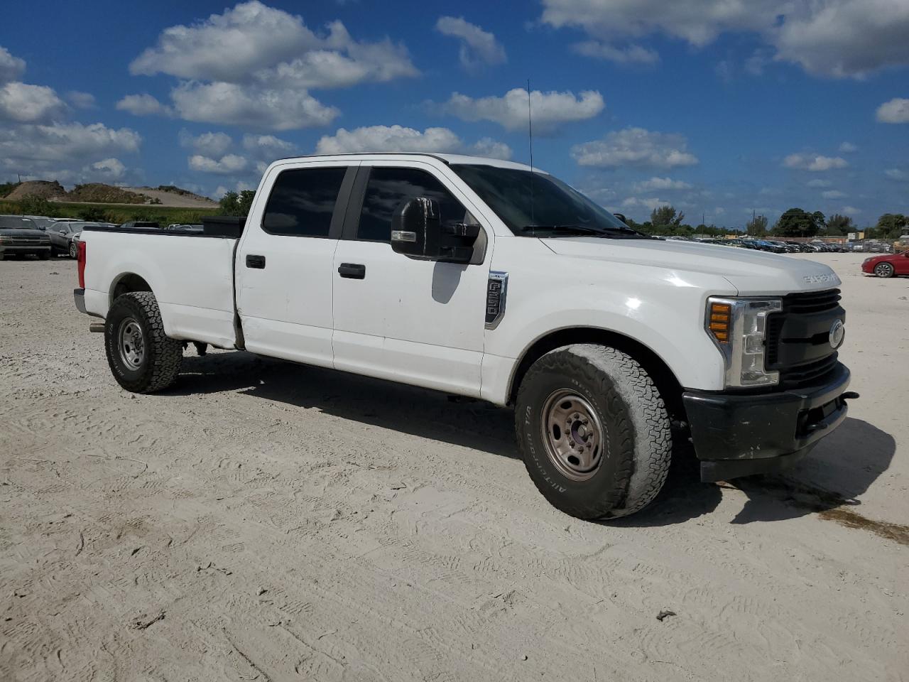 2018 Ford F250 Super Duty vin: 1FT7W2A65JEC05040