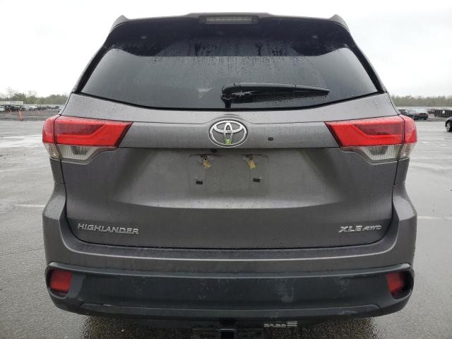 VIN 5TDJZRFH0KS708275 2019 Toyota Highlander, SE no.6