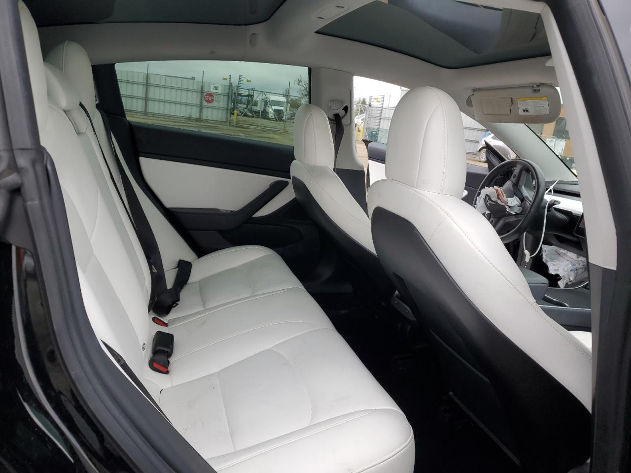 5YJ3E1EB1JF134890 2018 Tesla Model 3