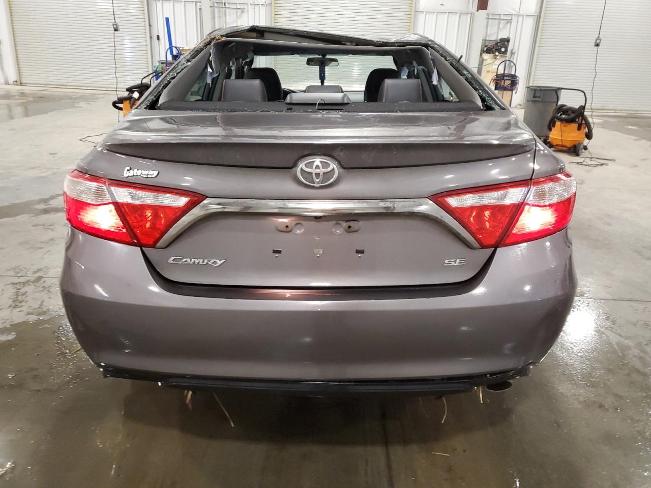 4T1BF1FK2HU286231 2017 Toyota Camry Le