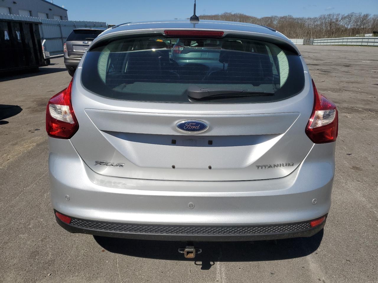 1FAHP3N26CL423331 2012 Ford Focus Titanium