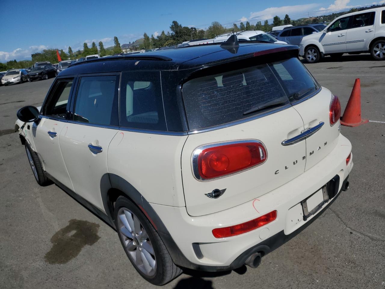 2017 Mini Cooper S Clubman All4 vin: WMWLU5C58H2E80343