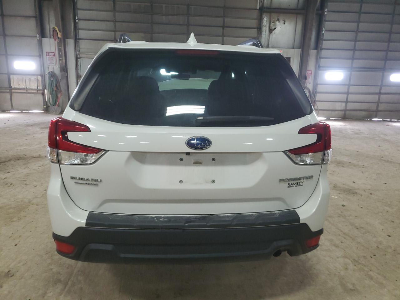 JF2SKAJC1LH590363 2020 Subaru Forester Premium