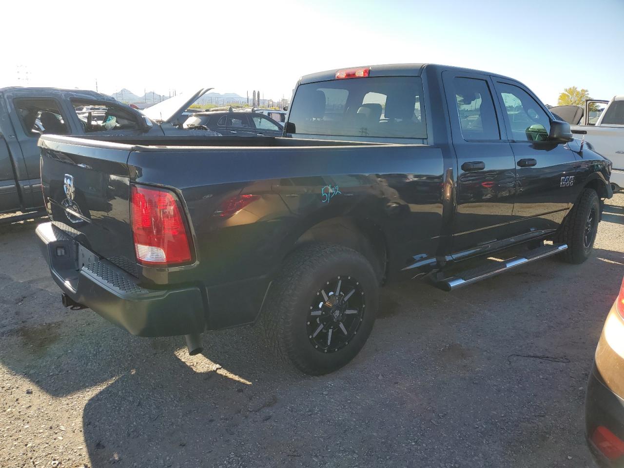 2018 Ram 1500 St vin: 1C6RR6FG0JS119488