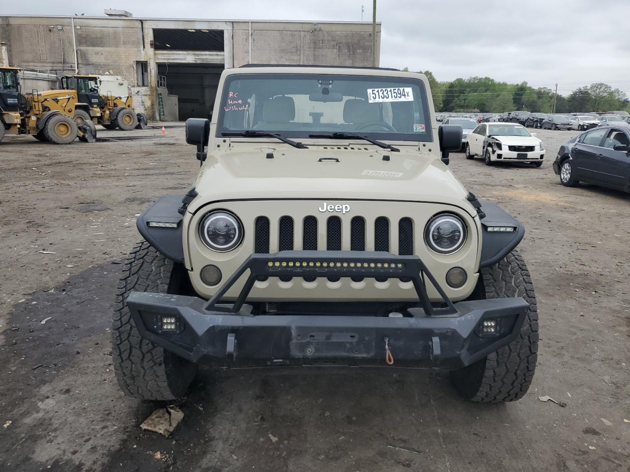 1C4BJWDG2JL892767 2018 Jeep Wrangler Unlimited Sport