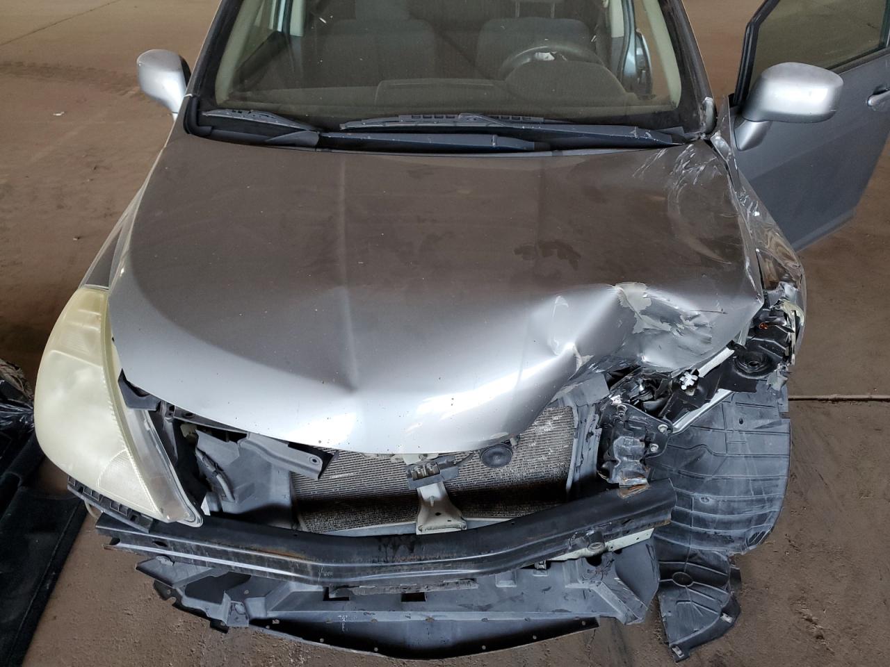 3N1BC13E49L472475 2009 Nissan Versa S