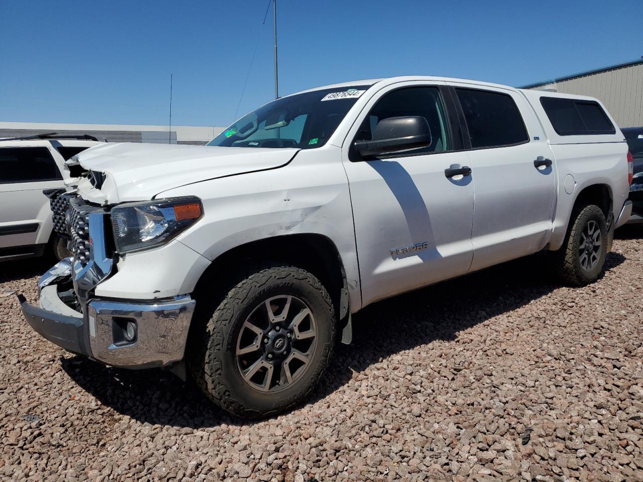 5TFDM5F18JX078750 2018 Toyota Tundra Crewmax Sr5