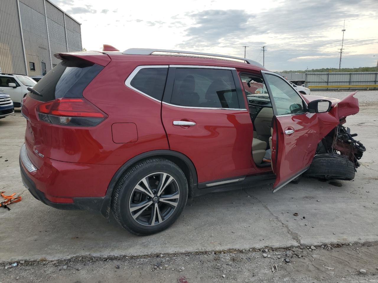 2017 Nissan Rogue Sv vin: 5N1AT2MV0HC875940