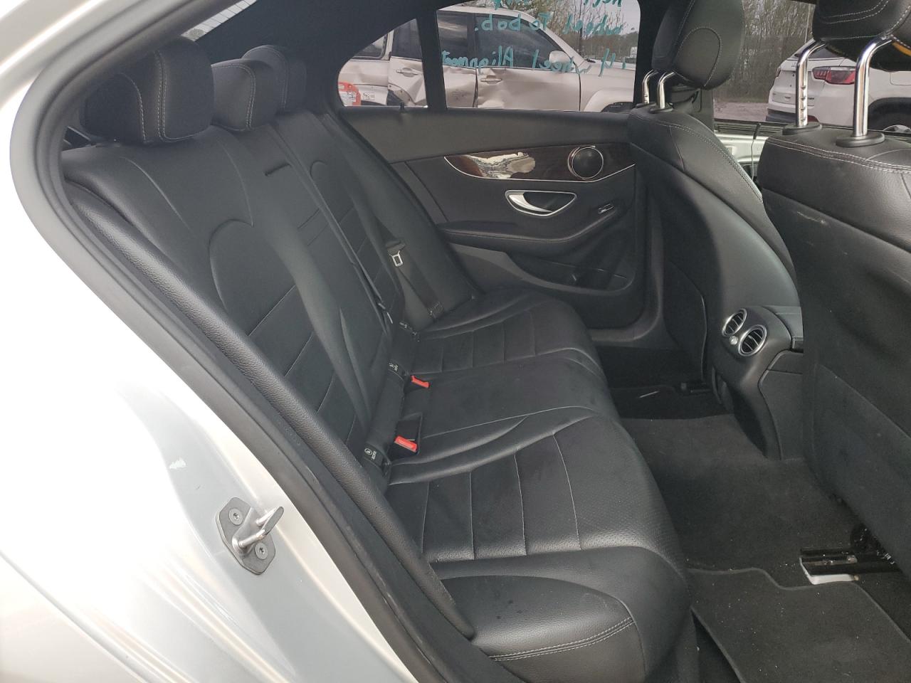 55SWF4KB1JU270922 2018 Mercedes-Benz C 300 4Matic