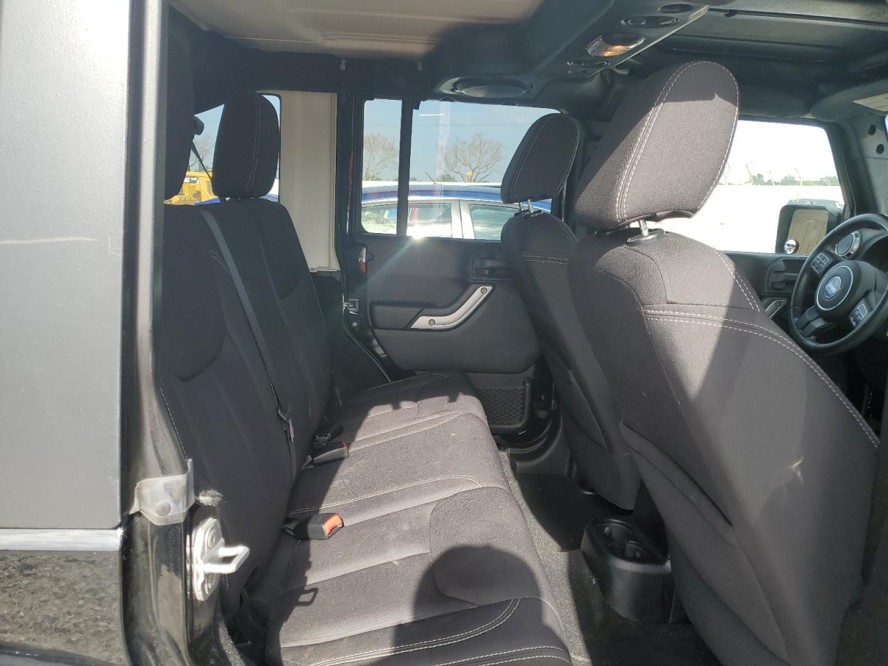 1C4BJWEG5DL643799 2013 Jeep Wrangler Unlimited Sahara