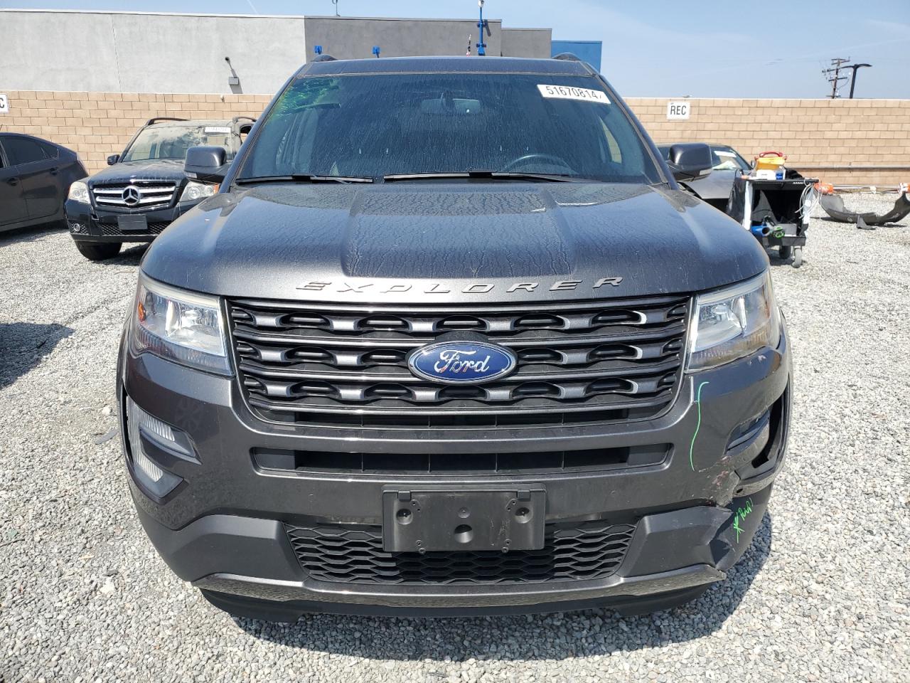 1FM5K7D85HGE38651 2017 Ford Explorer Xlt