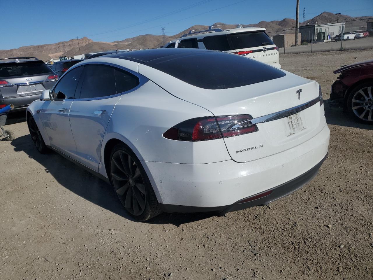 5YJSA1S2XFF099513 2015 Tesla Model S 70D