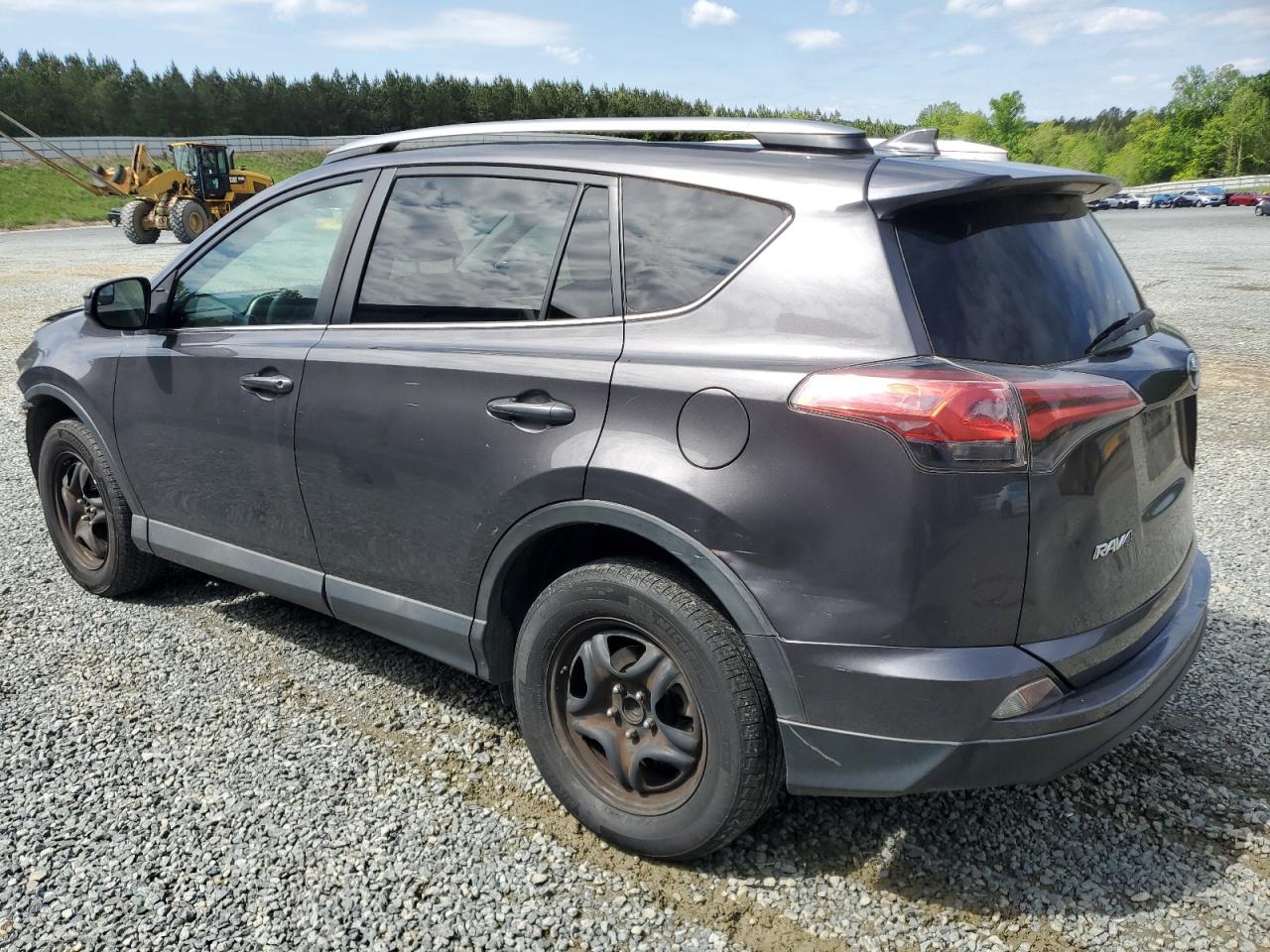 2T3ZFREV2HW362420 2017 Toyota Rav4 Le