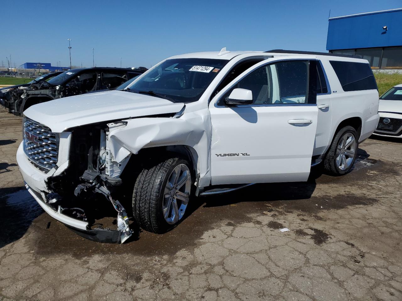 2017 GMC Yukon Xl K1500 Sle vin: 1GKS2FKC6HR229033