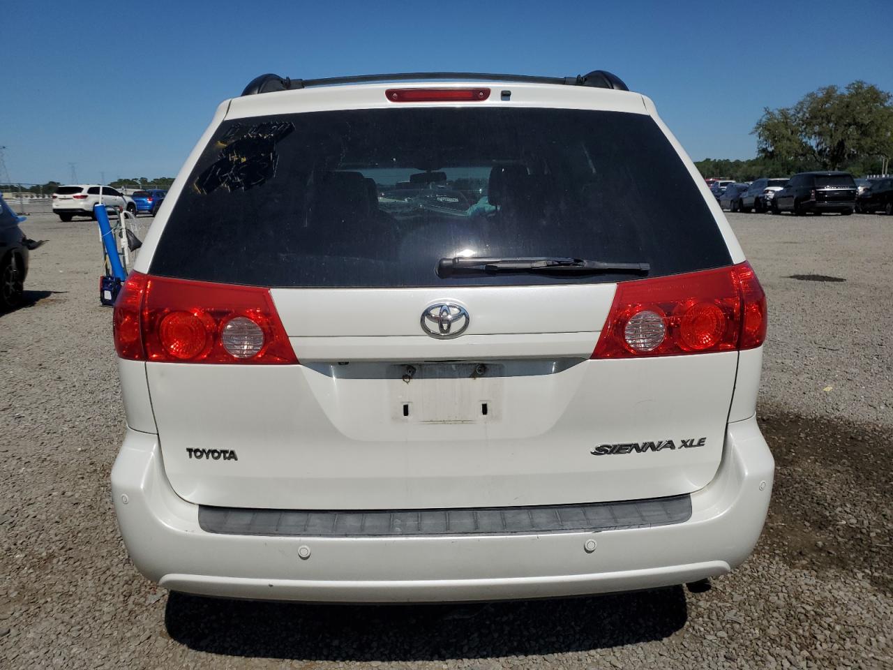 5TDYK4CC6AS321453 2010 Toyota Sienna Xle