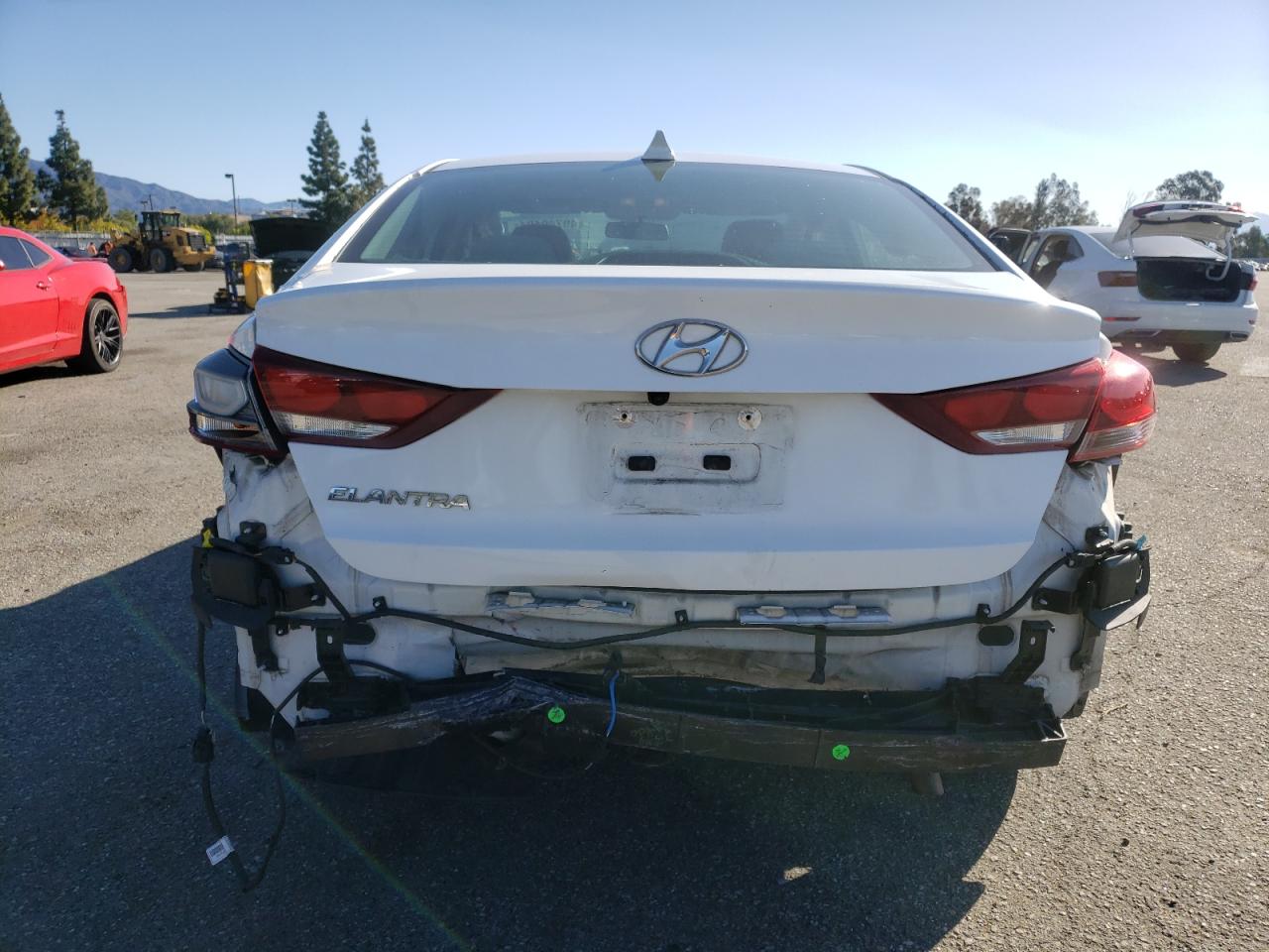 2017 Hyundai Elantra Se vin: 5NPD84LF2HH037504