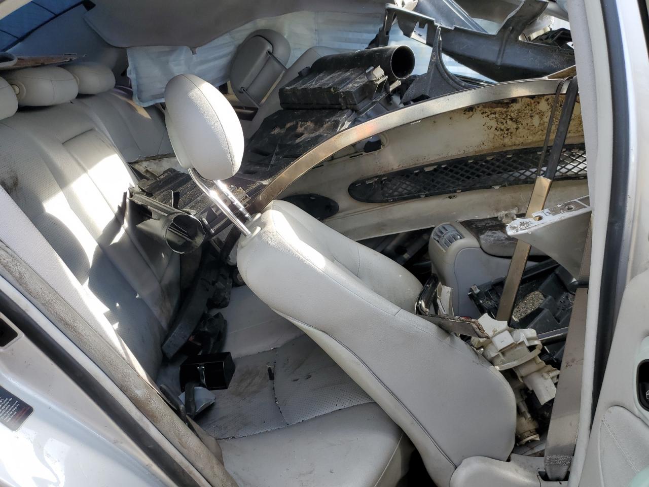 WDBRF61J42F175110 2002 Mercedes-Benz C 240