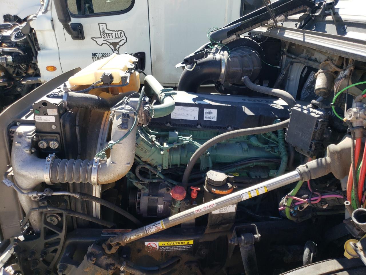 4V4NC9EH9NN601468 2022 Volvo Vn Vnl