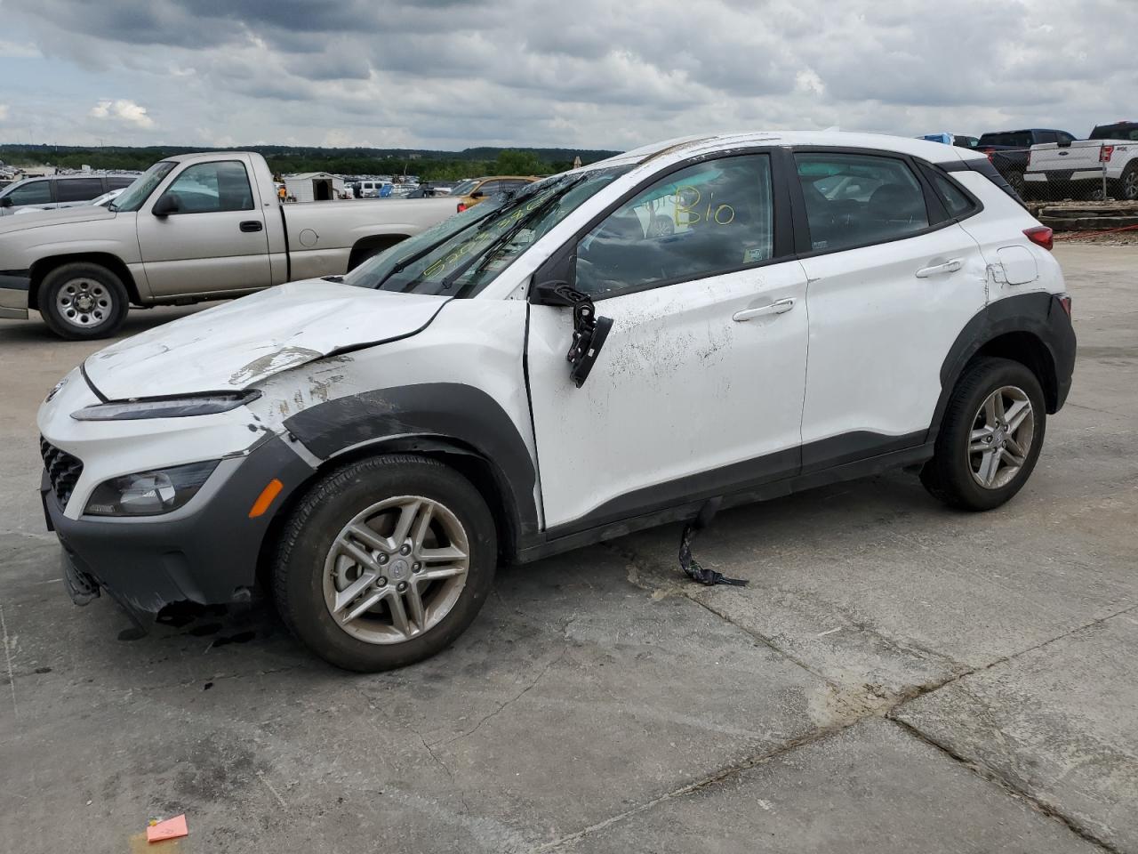 KM8K2CAB9PU008987 2023 Hyundai Kona Se