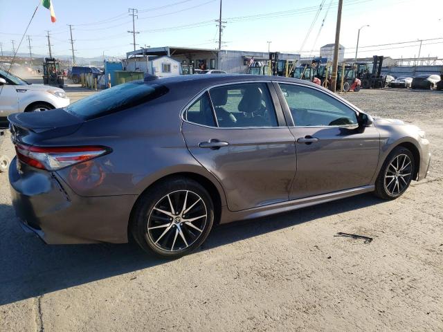 Lot #2455290693 2023 TOYOTA CAMRY SE N salvage car