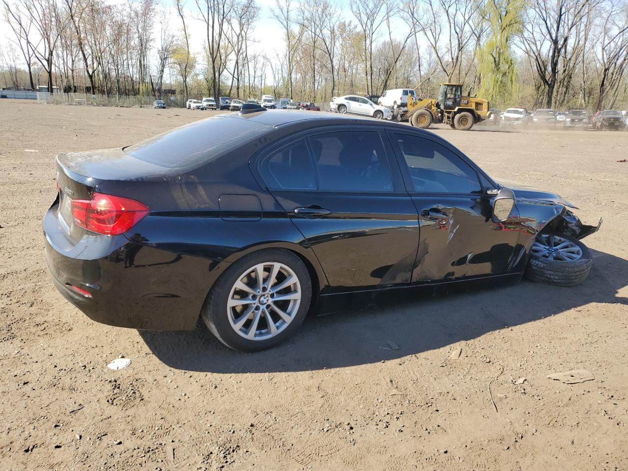 WBA8A3C34HK692221 2017 BMW 320 Xi