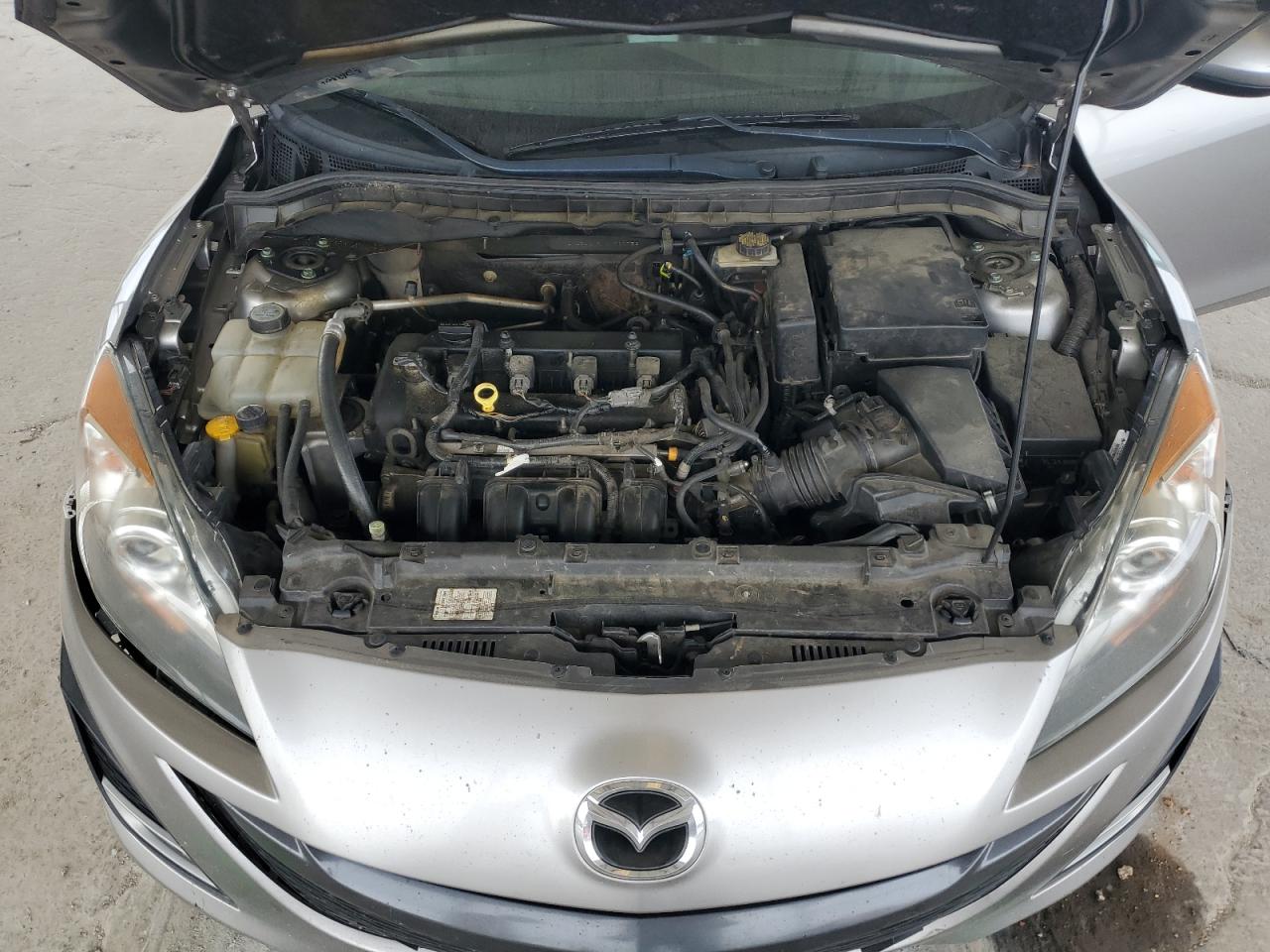 JM1BL1W5XB1391759 2011 Mazda 3 S