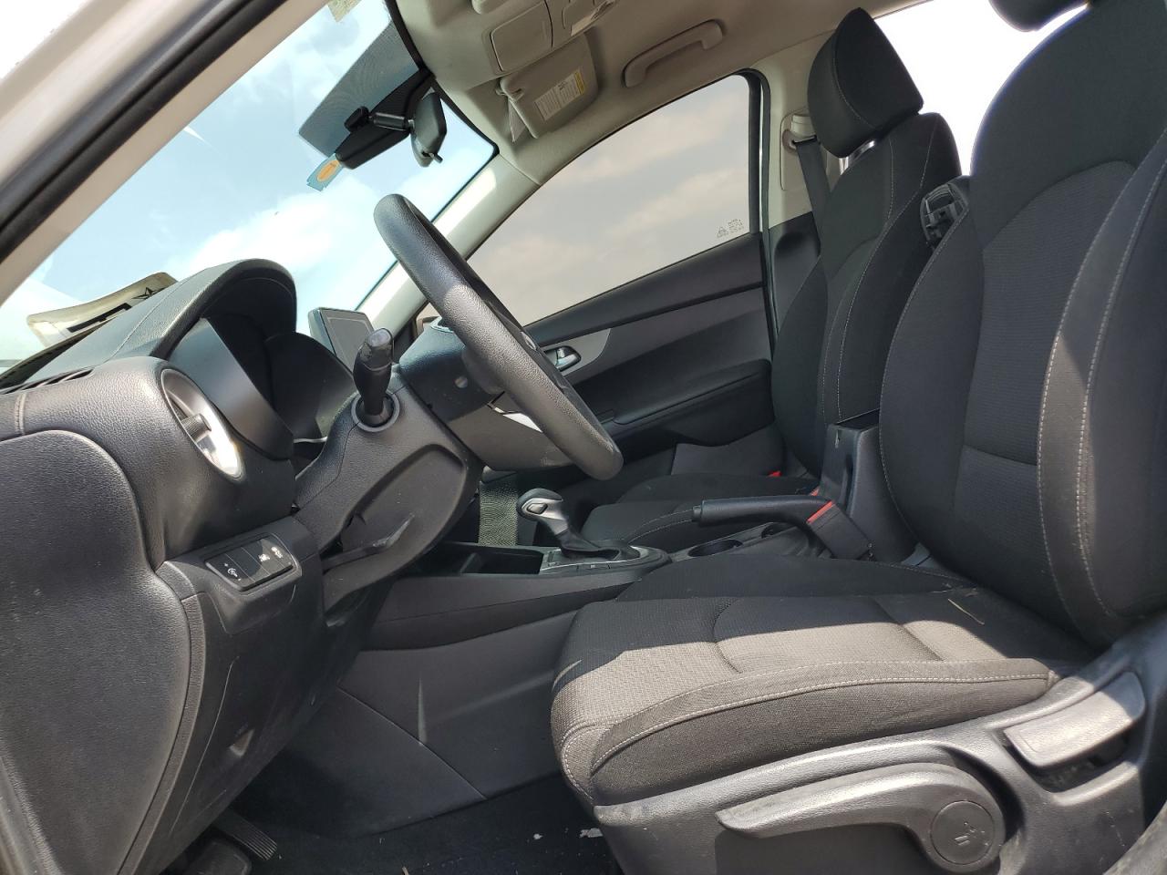 3KPF24AD9KE060947 2019 Kia Forte Fe