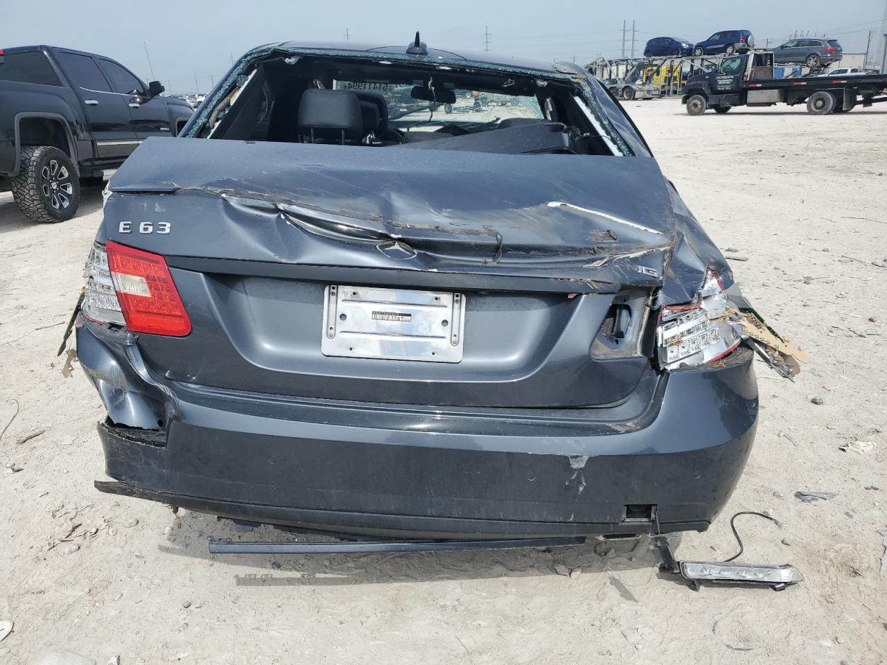 WDDHF7EB1CA652070 2012 Mercedes-Benz E 63 Amg