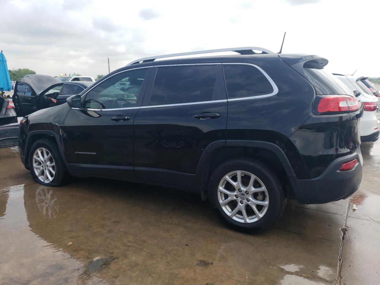 2018 Jeep Cherokee Latitude Plus vin: 1C4PJLLB2JD538204