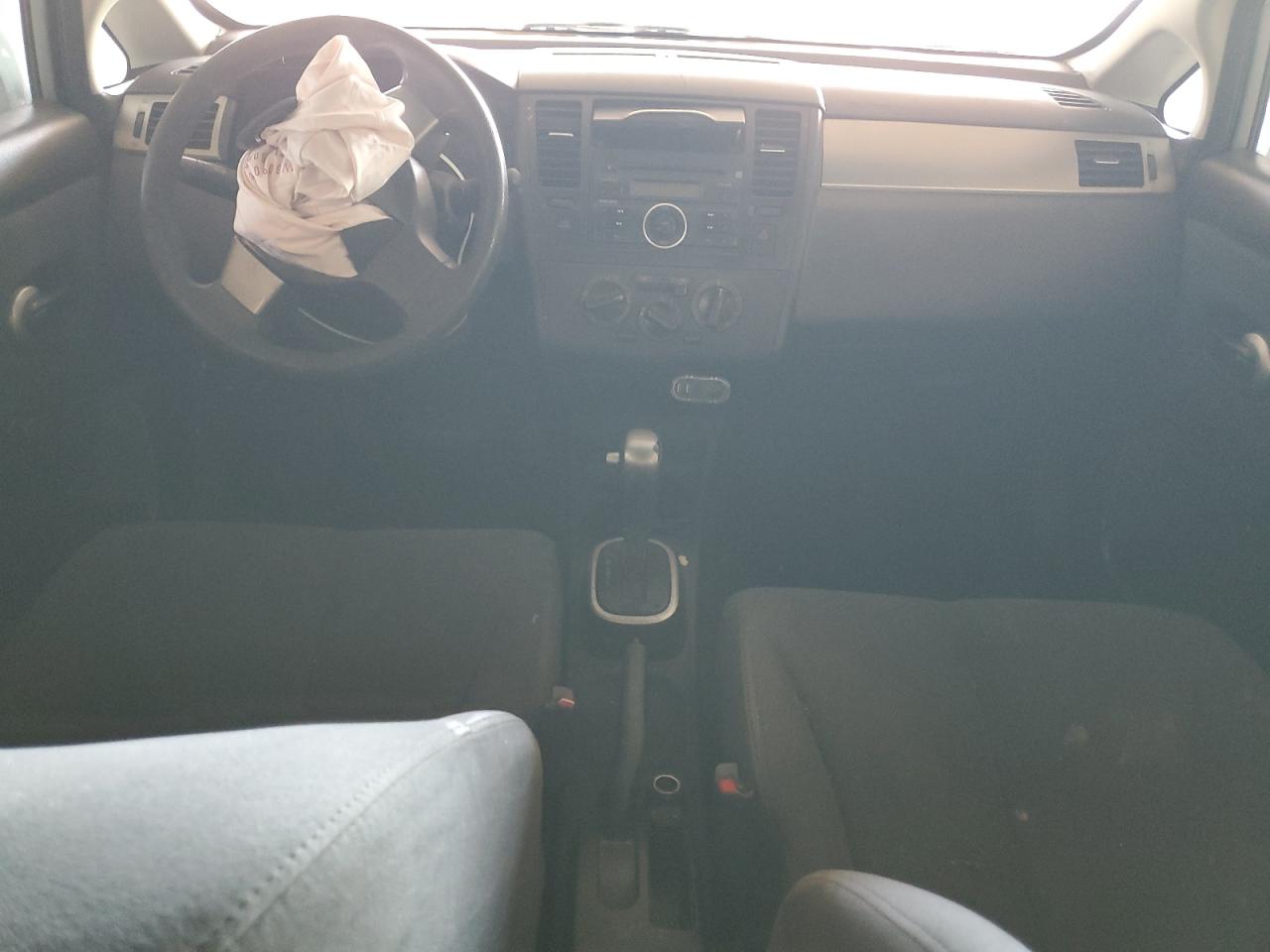 3N1BC13E49L472475 2009 Nissan Versa S