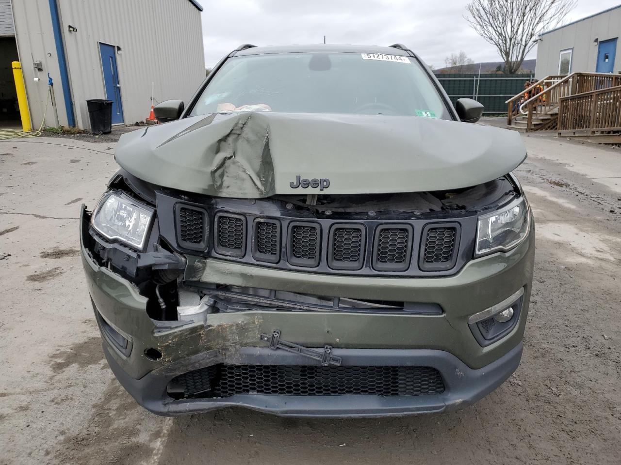 3C4NJDBB7JT112842 2018 Jeep Compass Latitude