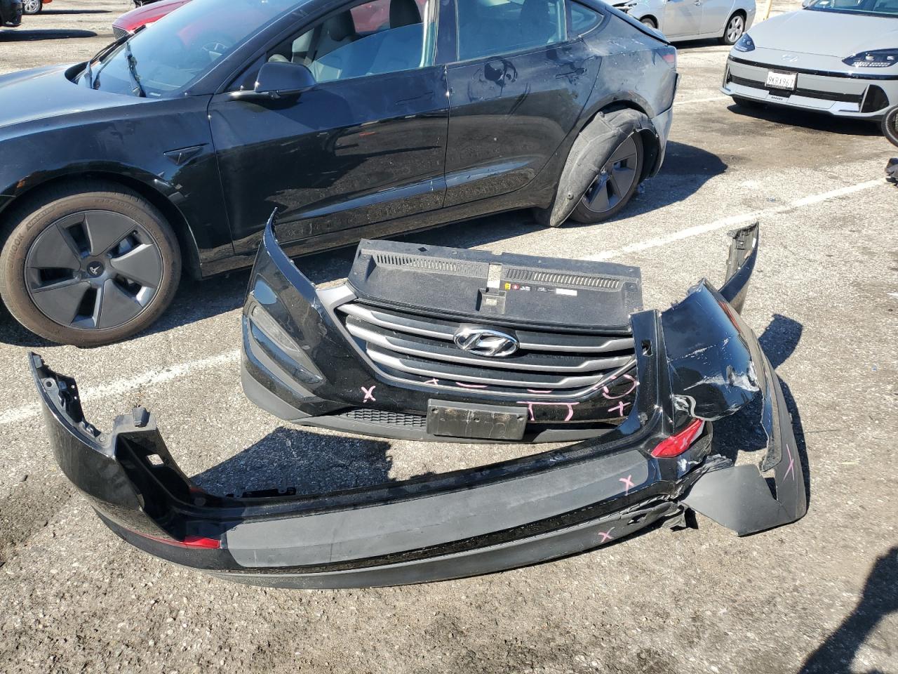 KM8J33A43JU655693 2018 Hyundai Tucson Sel