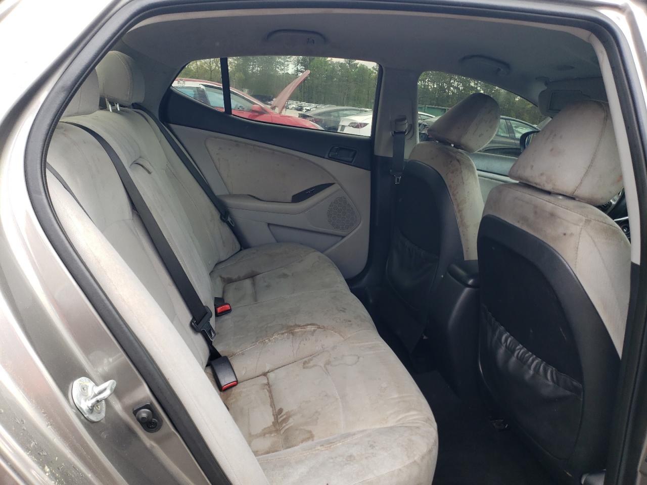 2015 Kia Optima Lx vin: 5XXGM4A75FG358840