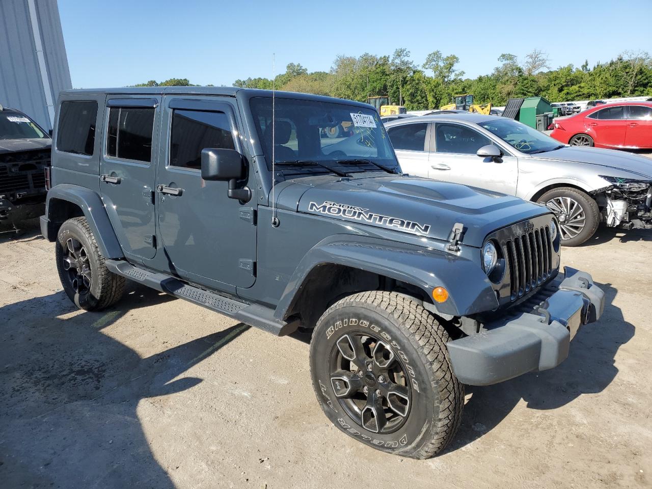 1C4BJWEG7HL695229 2017 Jeep Wrangler Unlimited Sahara