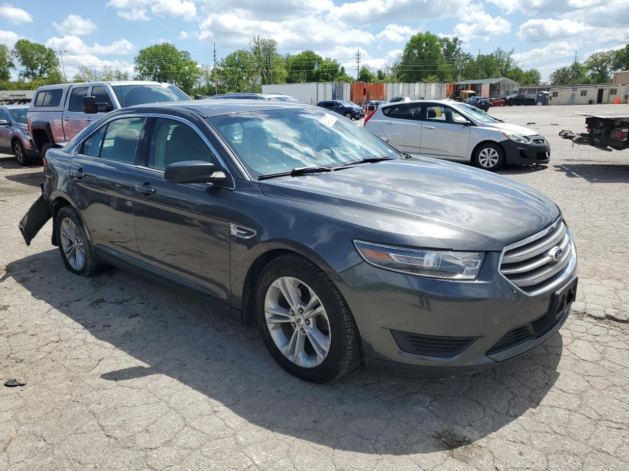 Lot #2631345215 2015 FORD TAURUS SE