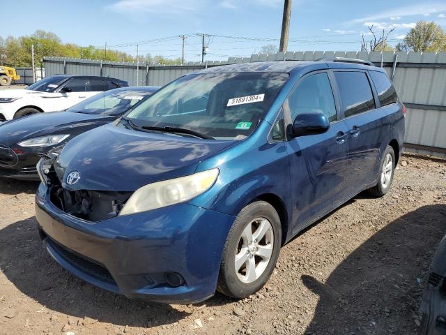 Lot #2538187334 2011 TOYOTA SIENNA LE salvage car