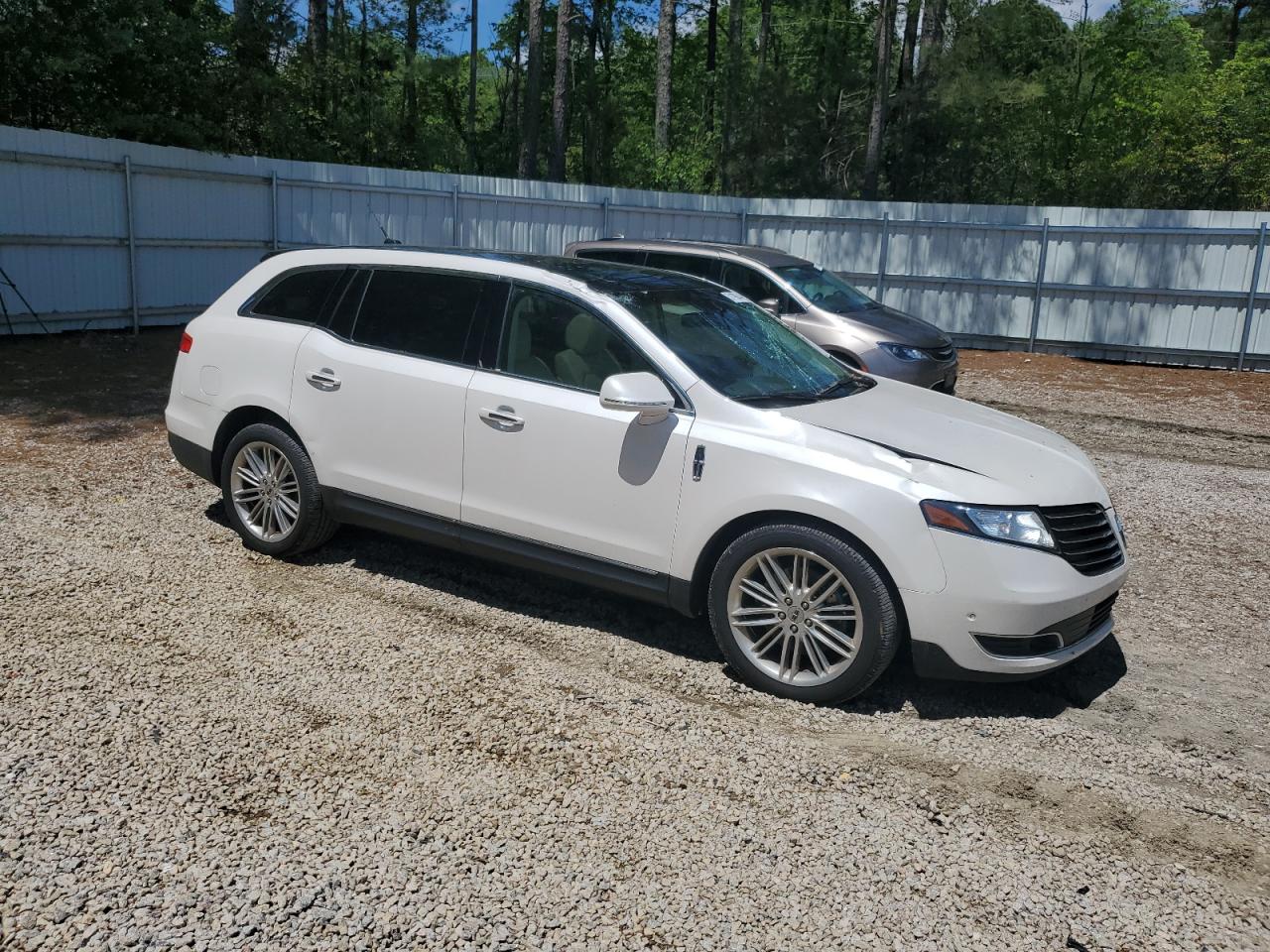 2LMHJ5AT8JBL01122 2018 Lincoln Mkt