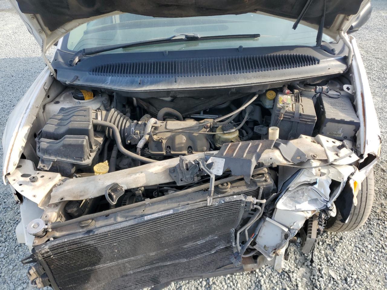 1D4GP24R35B260275 2005 Dodge Grand Caravan Se