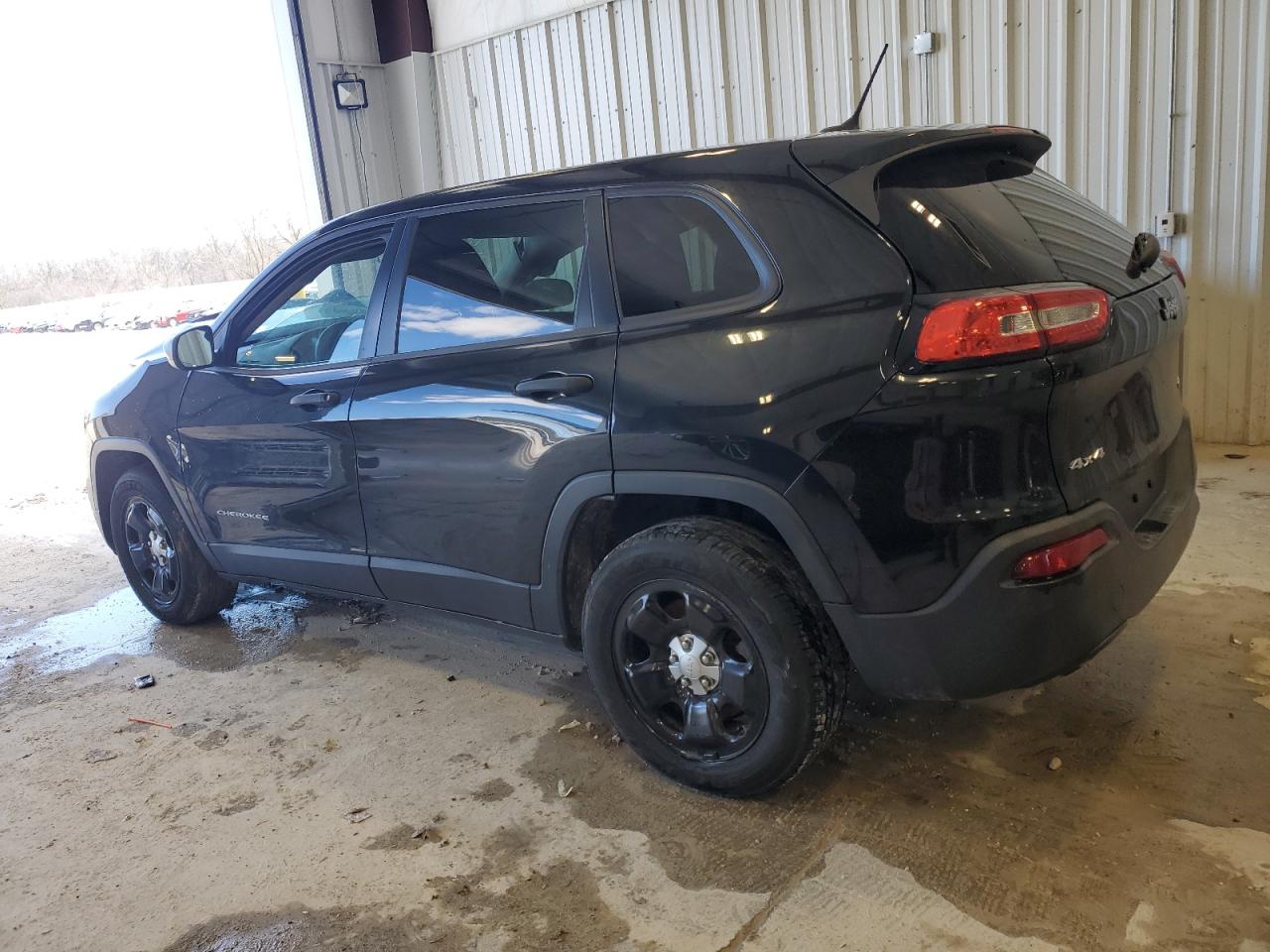 2015 Jeep Cherokee Sport vin: 1C4PJMAB5FW592990