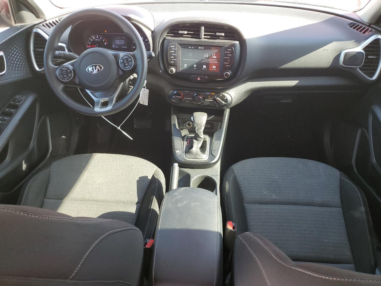 KNDJ23AU3L7004525 2020 Kia Soul Lx