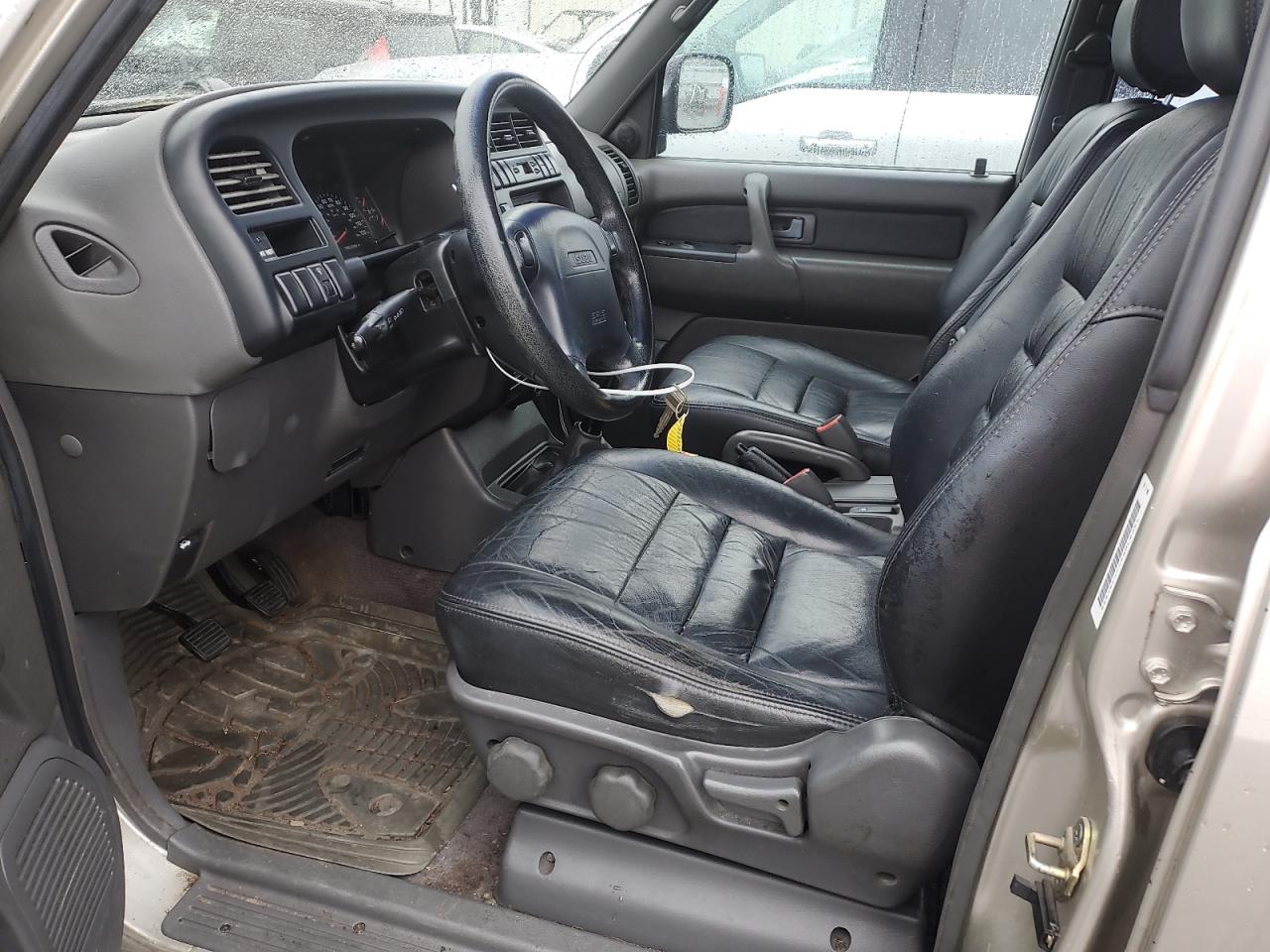 JACDJ58X717J01699 2001 Isuzu Trooper S