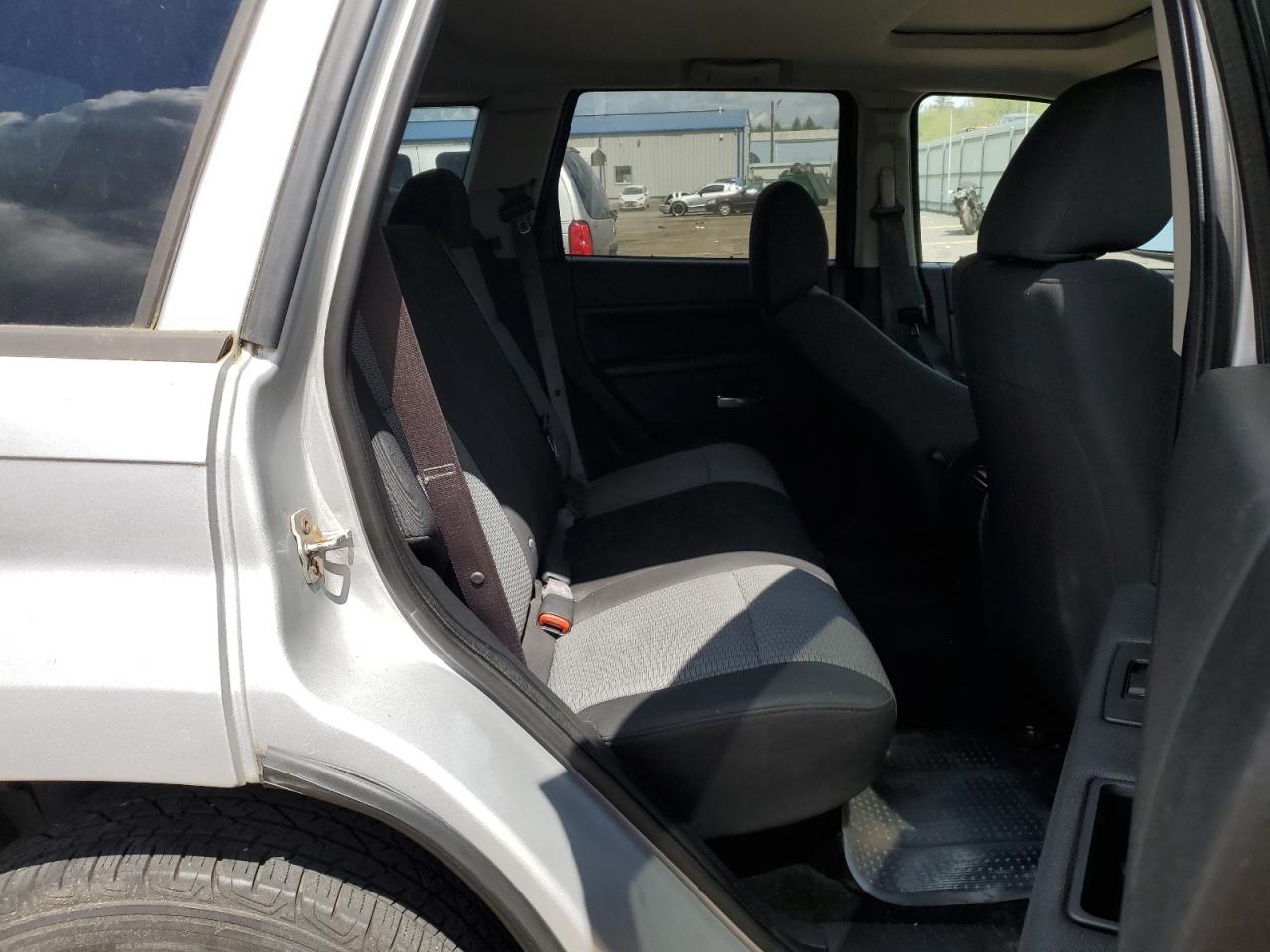 1J8GR48K29C551908 2009 Jeep Grand Cherokee Laredo