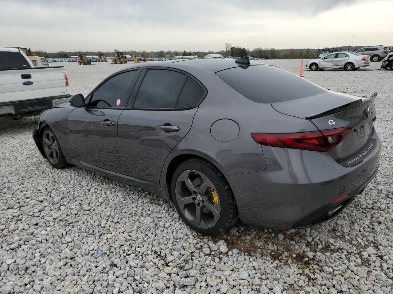 ZARFAEDN7J7575592 2018 Alfa Romeo Giulia Q4