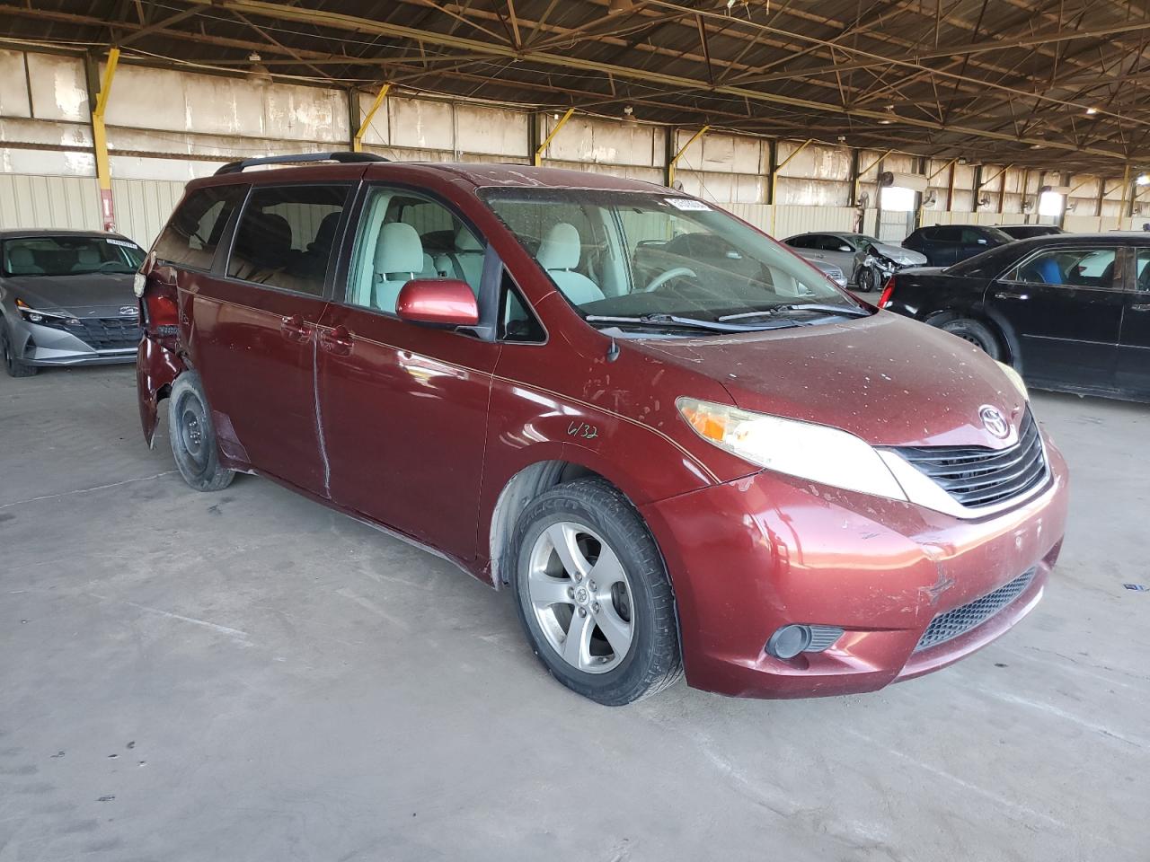 5TDKK3DC9BS109260 2011 Toyota Sienna Le