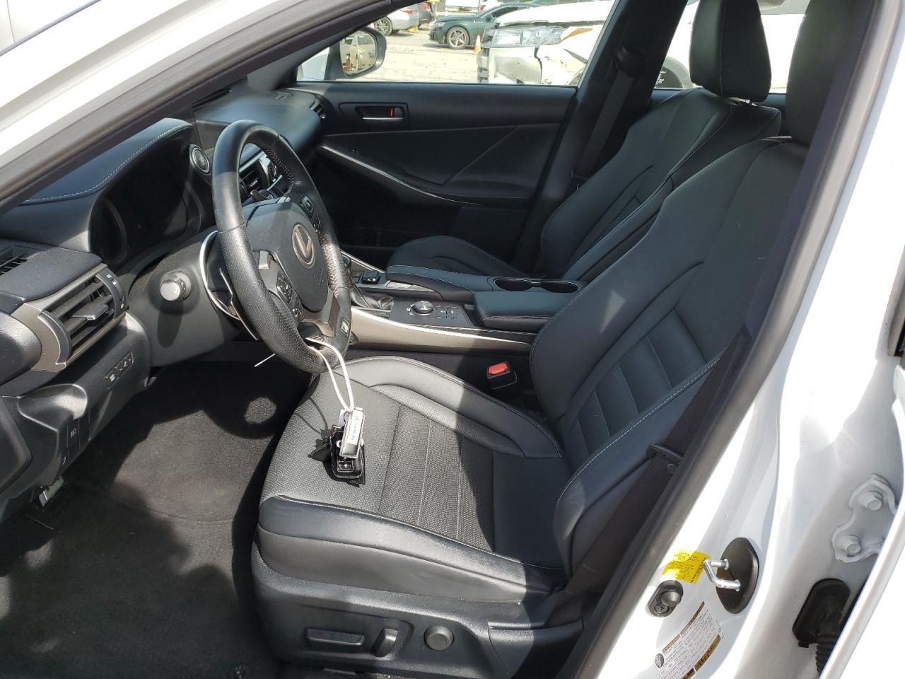 JTHC81D27K5036473 2019 Lexus Is 300