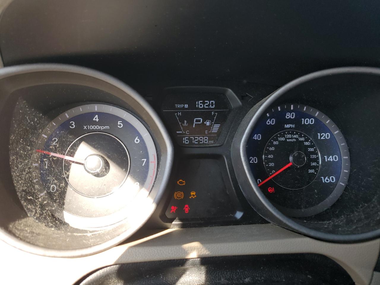 kmhdh4aexgu481126 KMHDH4AEXGU481126 2016 Hyundai Elantra Se