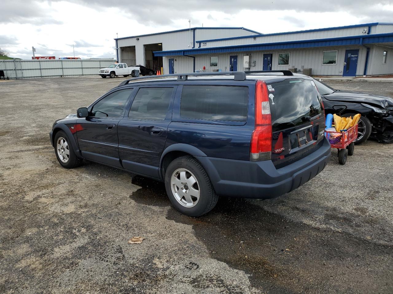 YV1SZ58D611024506 2001 Volvo V70 Xc