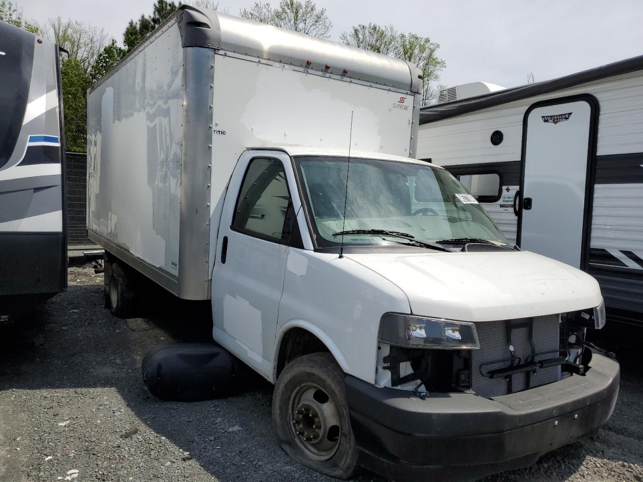 1HA3GTCGXJN003605 2018 Chevrolet Express G3500